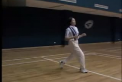 羽毛球发球教学视频,跟随教学视频轻松掌握发球要领